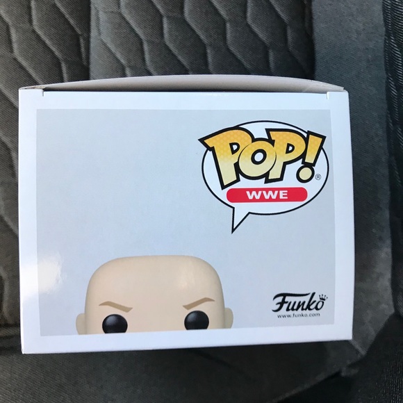 7-Eleven Exclusive Stone Cold Steve Austin Funko - Picture 5 of 6